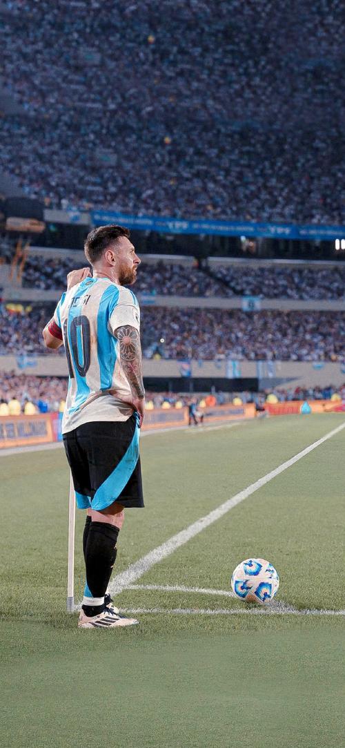 格策再遇弗里克，欧冠对决引回忆